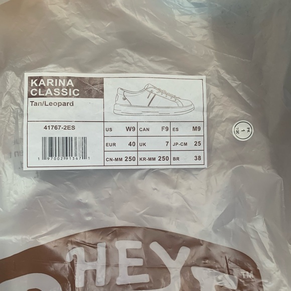 Hey Dude Sneakers - NWT - Picture 5 of 6